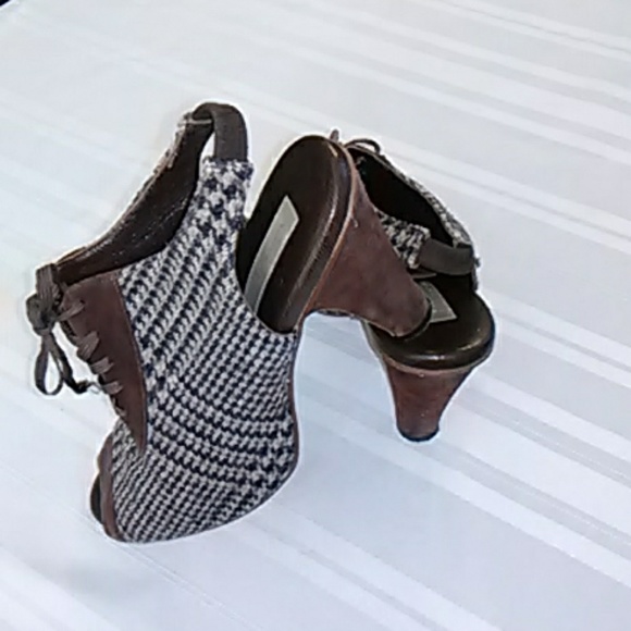 Olivia Rose Tal Shoes - Picture 4 of 5